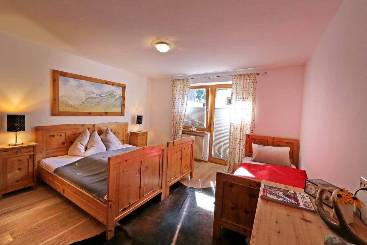 Alpen Appartements Hochmuth Mayrhofen Esterno foto
